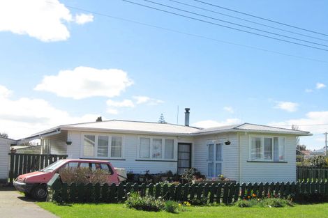 Photo of property in 18 Beaven Street, Marton, 4710