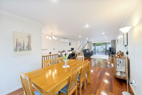 Photo of property in 17 Virginia Street, Henderson, Auckland, 0612
