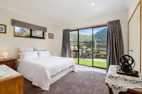 Photo of property in 297 Spencer Road, Lake Tarawera, Rotorua, 3076