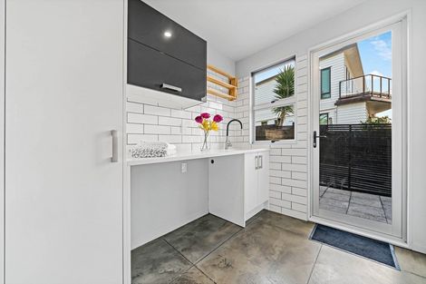 Photo of property in 14 Tide Close, Mount Wellington, Auckland, 1060