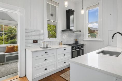 Photo of property in 91 Tomahawk Road, Andersons Bay, Dunedin, 9013