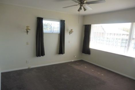 Photo of property in 19 Samuel Place, Queenwood, Hamilton, 3210