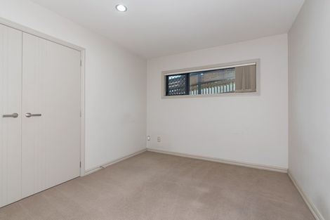 Photo of property in 45 Forrest Hill Road, Milford, Auckland, 0620