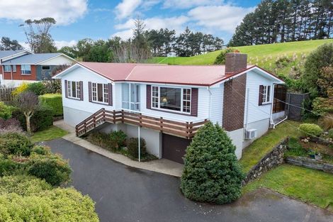 Photo of property in 69 Mckerrow Street, Shiel Hill, Dunedin, 9013