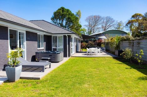 Photo of property in 1 Turere Place, Otamatea, Whanganui, 4501