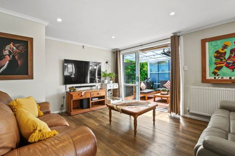 Photo of property in 53 Govett Avenue, Frankleigh Park, New Plymouth, 4310