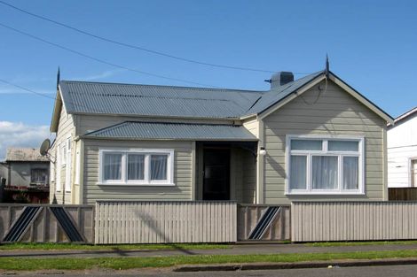 Photo of property in 14 Lowther Street, Whanganui, 4500