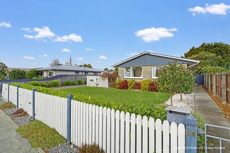 Photo of property in 16 Colesbury Street, Bishopdale, Christchurch, 8053