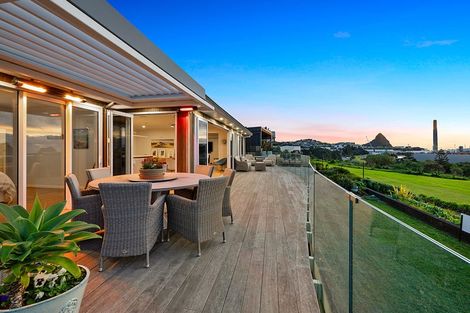 Photo of property in 26a Whiteley Street, Moturoa, New Plymouth, 4310