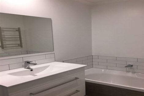 Photo of property in 12/19 Ruakiwi Road, Hamilton Lake, Hamilton, 3204