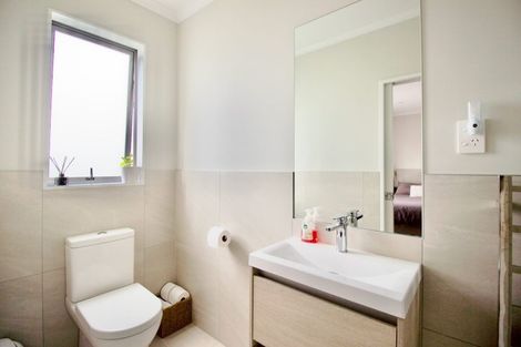 Photo of property in 7 Uma Grove, Hobsonville, Auckland, 0616