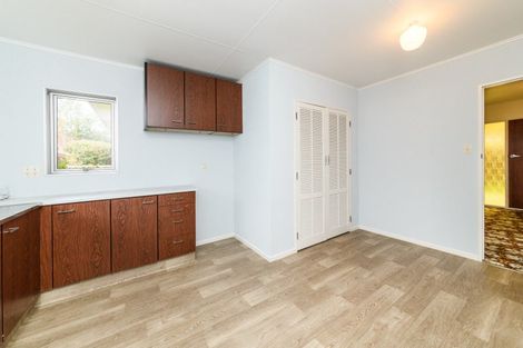 Photo of property in 16 Cecil Place, Cloverlea, Palmerston North, 4412