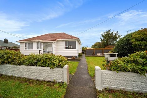 Photo of property in 3 Laurent Vc Street, Hawera, 4610