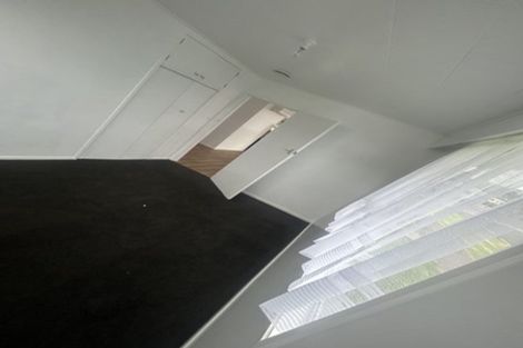 Photo of property in 17 Calvert Road, Moturoa, New Plymouth, 4310