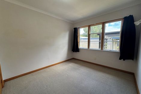 Photo of property in 9 Durham Crescent, Palmerston North, 4414