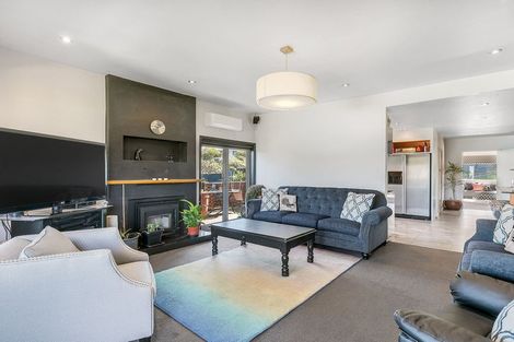 Photo of property in 14 Kahutea Terrace, Titahi Bay, Porirua, 5022