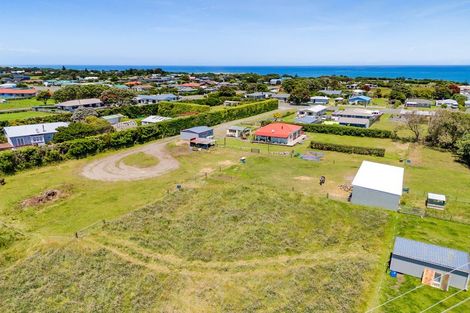 Photo of property in 185 Tasman Street, Opunake, 4616