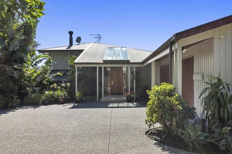 Photo of property in 736 Ponga Road, Opaheke, Papakura, 2584