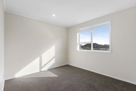 Photo of property in 18 Chichester Drive, Rosehill, Papakura, 2113