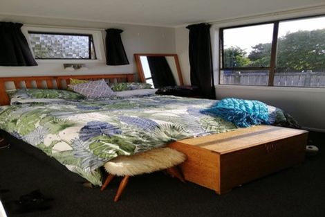 Photo of property in 6 Kamahi Avenue, Hawera, 4610