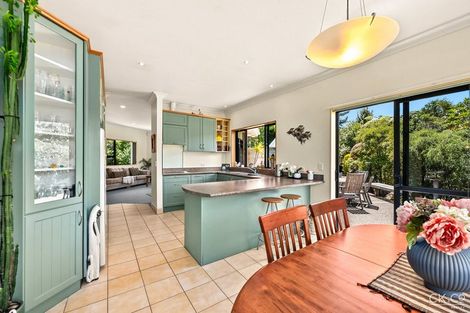 Photo of property in 8a Garrett Place, Riverstone Terraces, Upper Hutt, 5018