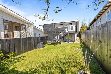 Photo of property in 2/10 Prospect Terrace, Milford, Auckland, 0620