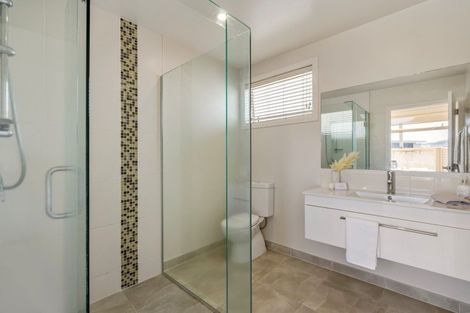 Photo of property in 24 Scoria Close, Pyes Pa, Tauranga, 3112