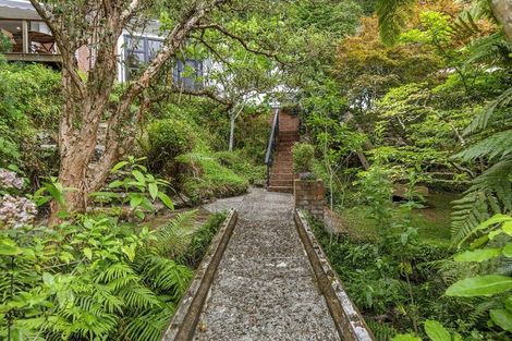 Photo of property in 124 Kamahi Street, Stokes Valley, Lower Hutt, 5019