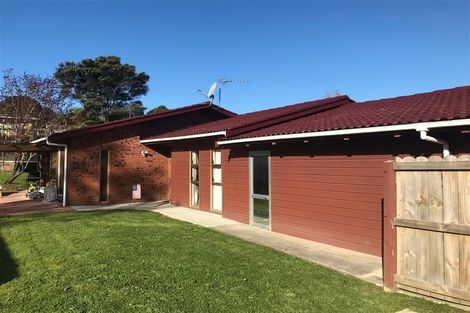 Photo of property in 65 John Downs Drive, Browns Bay, Auckland, 0630