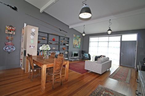 Photo of property in 52 Buller Street, New Plymouth, 4312