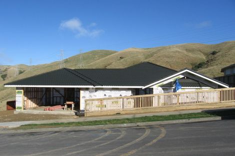 Photo of property in 15 Gifford Grove, Churton Park, Wellington, 6037