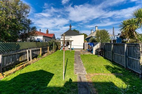 Photo of property in 40 Oxford Street, South Dunedin, Dunedin, 9012