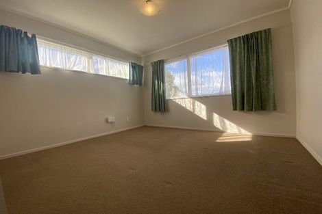 Photo of property in 37 Spence Road, Henderson, Auckland, 0612