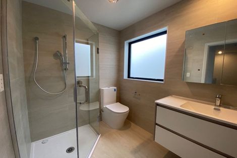 Photo of property in 32b Potter Avenue, Northcote, Auckland, 0627