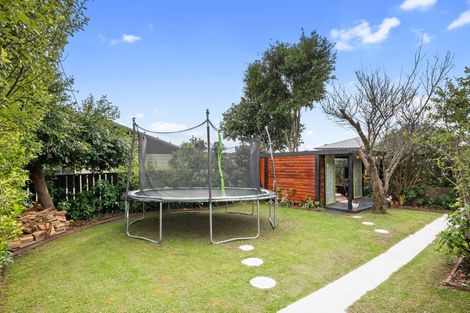 Photo of property in 28 Matenga Street, Waikanae, 5036