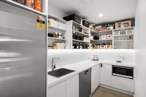 Photo of property in 15 Saint Thomas Avenue, Pyes Pa, Tauranga, 3112