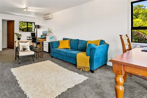 Photo of property in 2/82 Verbena Road, Birkdale, Auckland, 0626