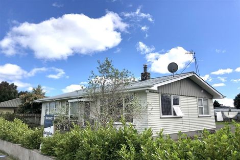 Photo of property in 3 Gertrude Street, Dannevirke, 4930