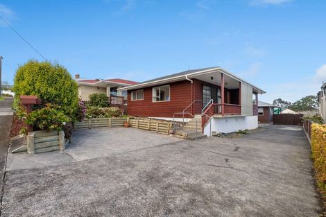 Photo of property in 11a Garfield Road, Helensville, 0800