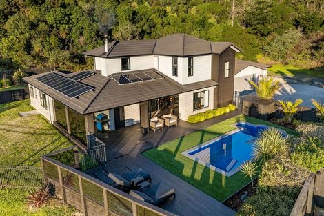 Photo of property in 15 Glenorchy Way, Aotea, Porirua, 5024