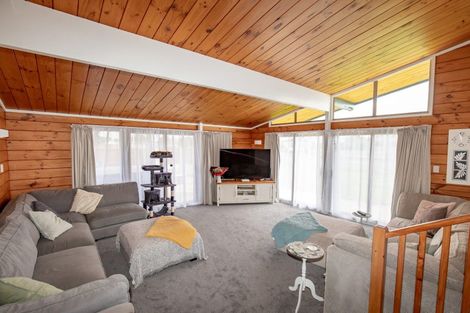 Photo of property in 43 Mahana Road, Ngatea, 3503