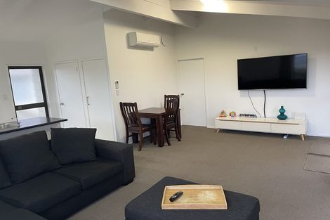 Photo of property in 5a Rimu Road, Stanmore Bay, Whangaparaoa, 0932