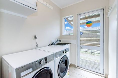 Photo of property in 21 Pukeko Street, Paraparaumu, 5032