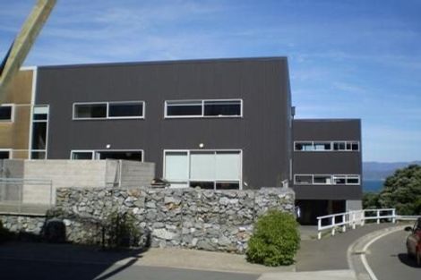 Photo of property in 21/2 Onslow Road, Khandallah, Wellington, 6035