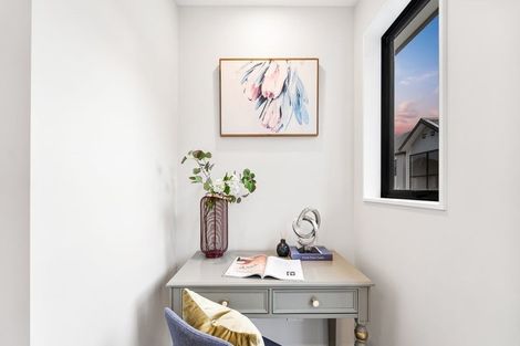 Photo of property in 2/33 Buscomb Avenue, Henderson, Auckland, 0610