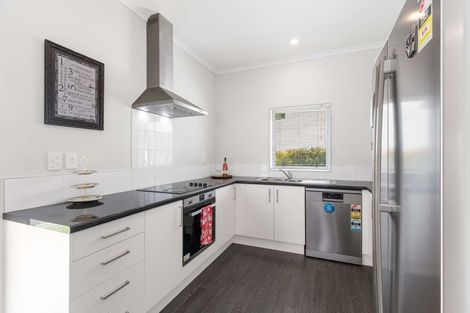 Photo of property in 30 Ipukarea Street, Weymouth, Auckland, 2103