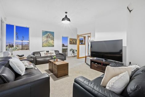 Photo of property in 2 Record Street, Fitzroy, New Plymouth, 4312