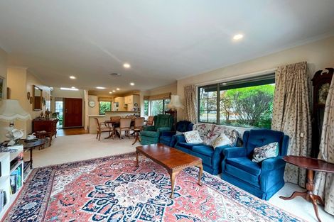 Photo of property in 42 Lakeridge Close, Rangatira Park, Taupo, 3330