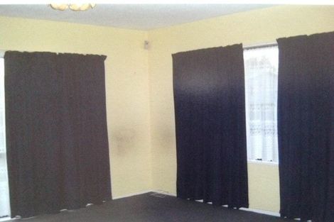 Photo of property in 1/1b Dickson Crescent, Hornby, Christchurch, 8042