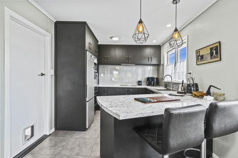 Photo of property in 14 Rata Street, Levin, 5510